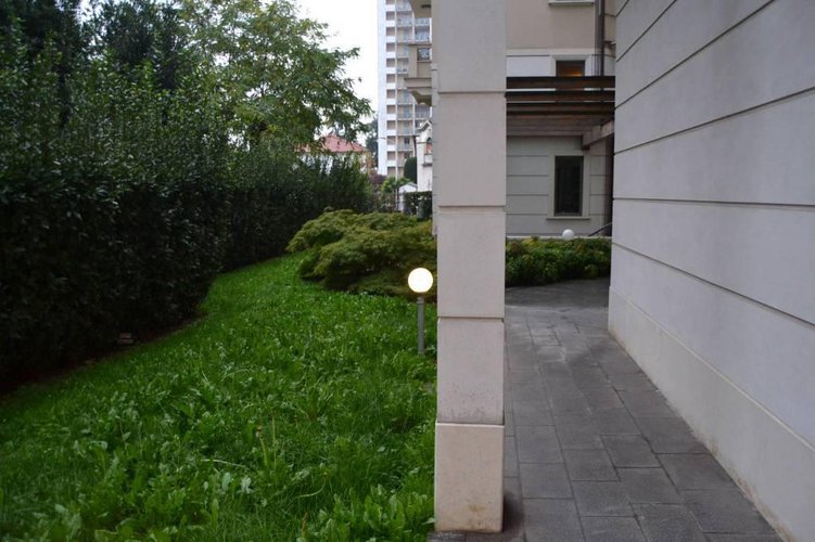 Locazione 3 locali piazza roma Seregno