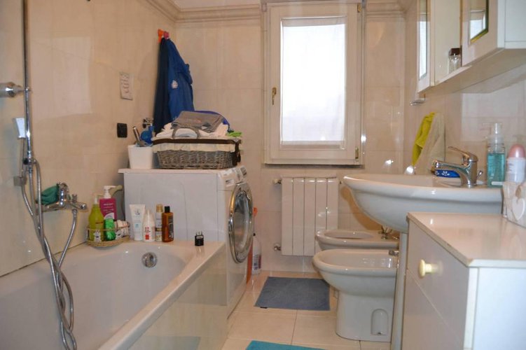 Locazione 3 locali arredato via Rossini Seregno