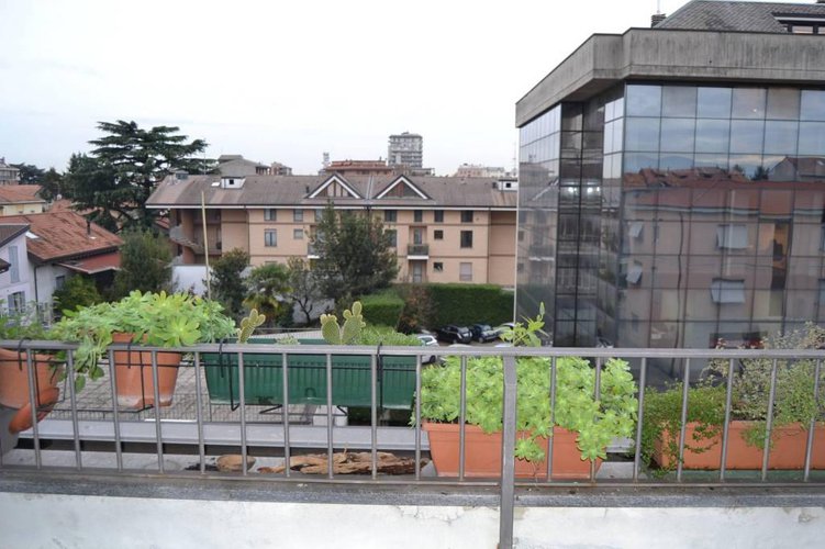 Locazione 3 locali arredato via Rossini Seregno