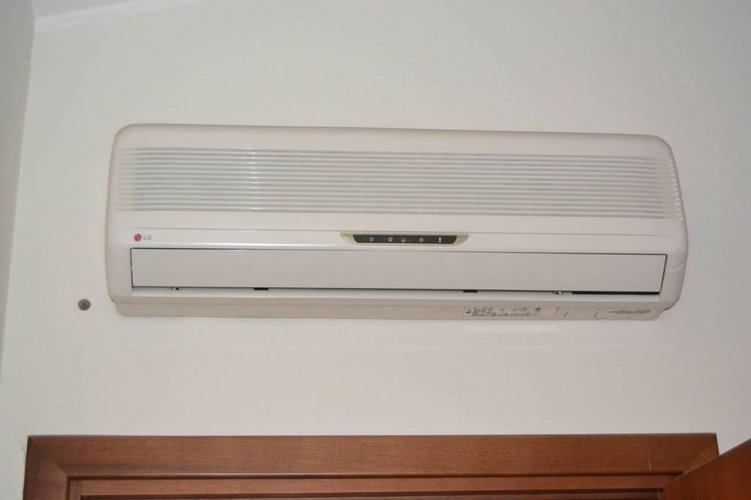 Locazione 3 locali arredato via Rossini Seregno