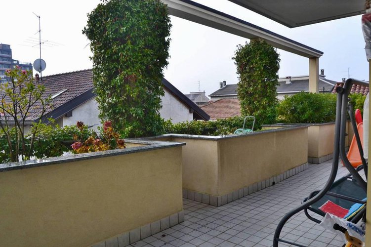 3 Locali con Terrazzo centro Seregno