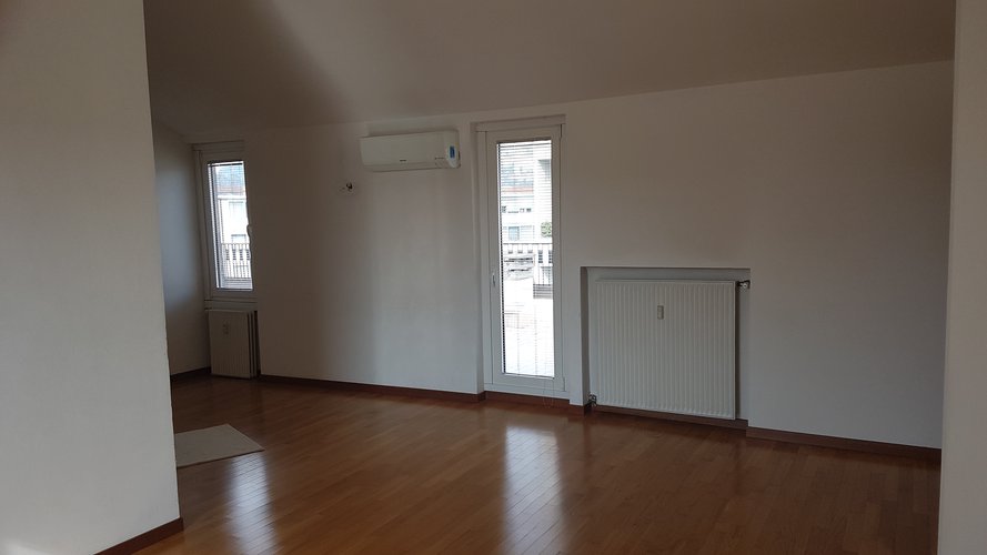 Attico. Via Malj Tabajani. Vista città alta. Bergamo