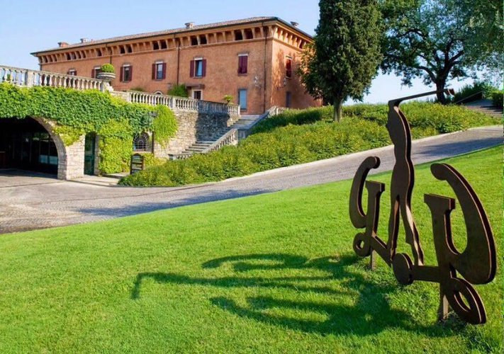 Soiano del Lago (BS). Nel Golf Club attico con vista Soiano del lago
