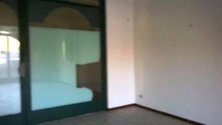 NEGOZIO - STUDIO /UFFICIO Gorlago