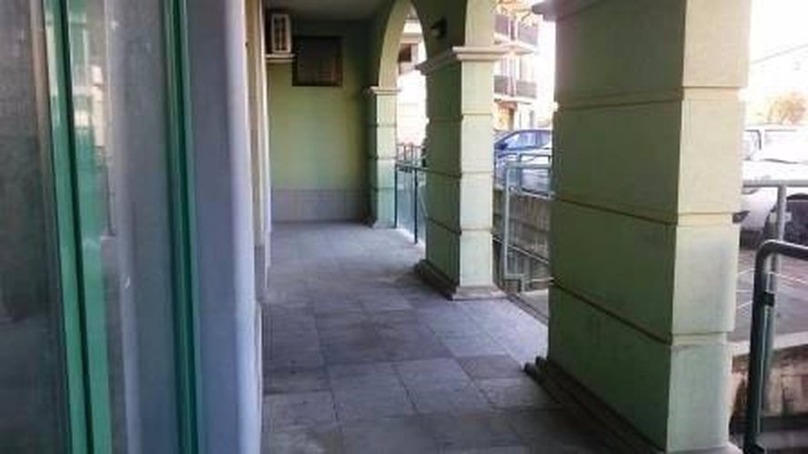 NEGOZIO - STUDIO /UFFICIO Gorlago