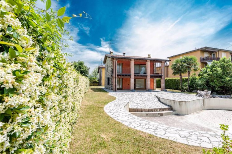 GRUMELLO DEL MONTE Grumello del Monte