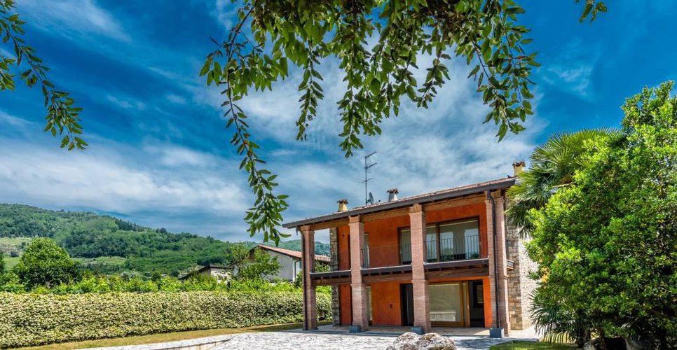 GRUMELLO DEL MONTE Grumello del Monte