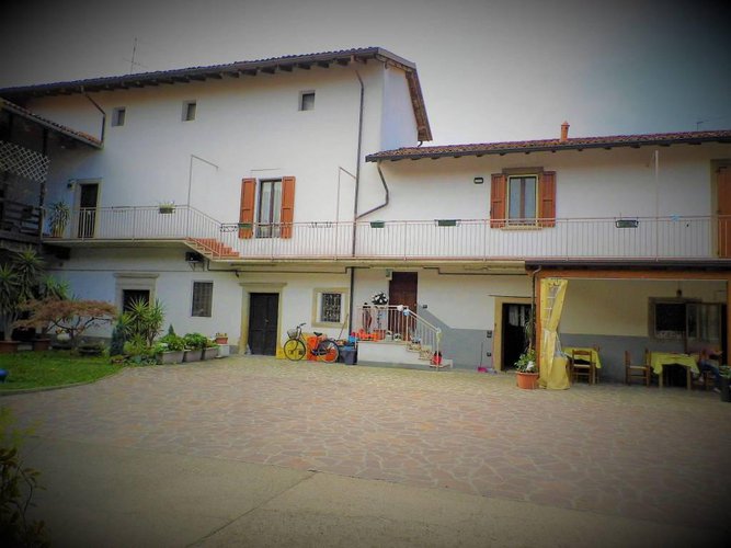 Nel cuore storico del paese Calcinate