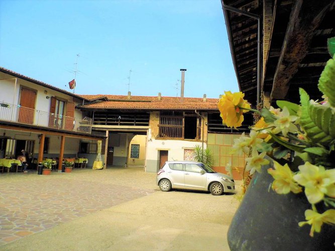 Nel cuore storico del paese Calcinate