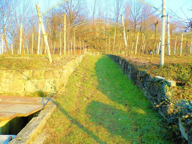 letteralmente in paese Carobbio degli Angeli