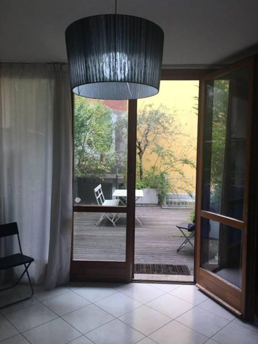 Monolocale con ampio spazio esterno privato Bergamo