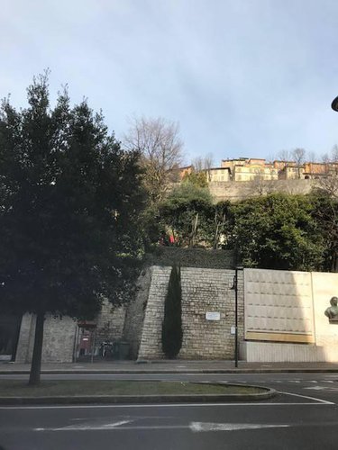 Affittasi ufficio indipendente Bergamo