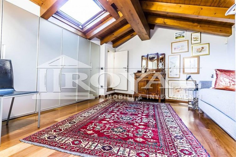 Centro storico - Appartamento di 200 mq all'ultimo piano Bergamo