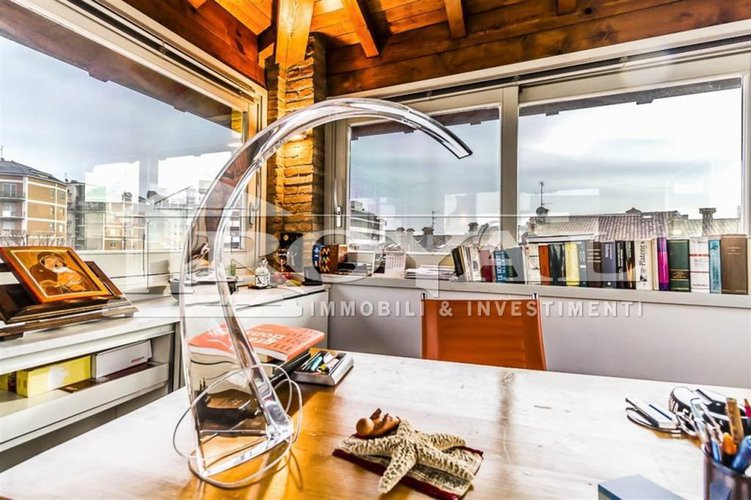 Centro storico - Appartamento di 200 mq all'ultimo piano Bergamo