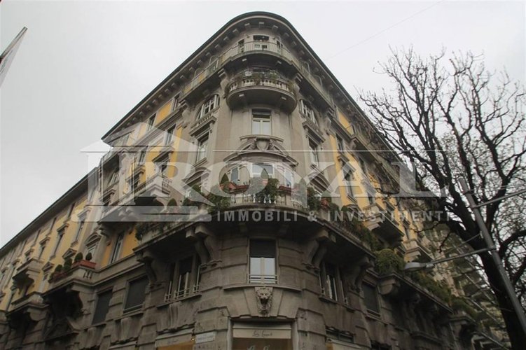 Ufficio di 240 mq in Via S. Francesco d'Assisi