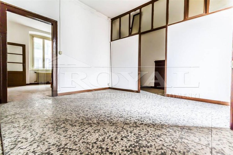 Trilocale di 100 mq da ristrutturare Bergamo