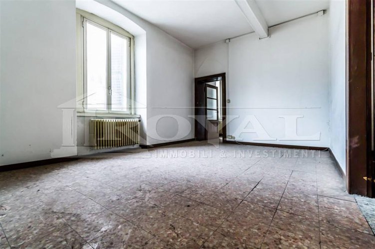 Trilocale di 100 mq da ristrutturare Bergamo