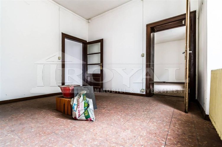 Trilocale di 100 mq da ristrutturare Bergamo