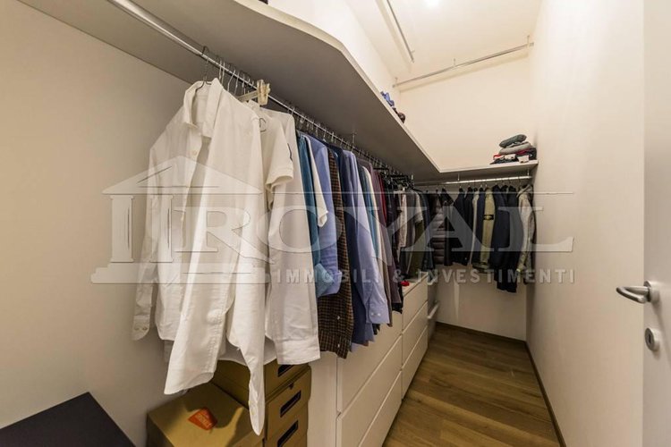 Trilocale ristrutturato a nuovo in zona Via XX Settembre Bergamo