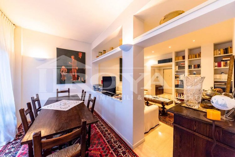 Via S. Alessandro Alta-trilocale ristrutturato con terrazzo Bergamo