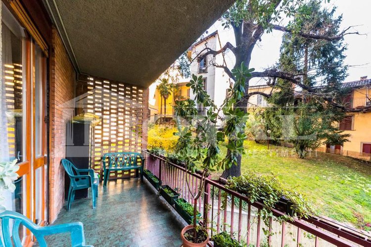 Via S. Alessandro Alta-trilocale ristrutturato con terrazzo Bergamo