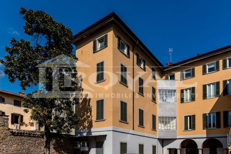 Via S. Orsola - Bilocale ristrutturato con poss. posto auto Bergamo