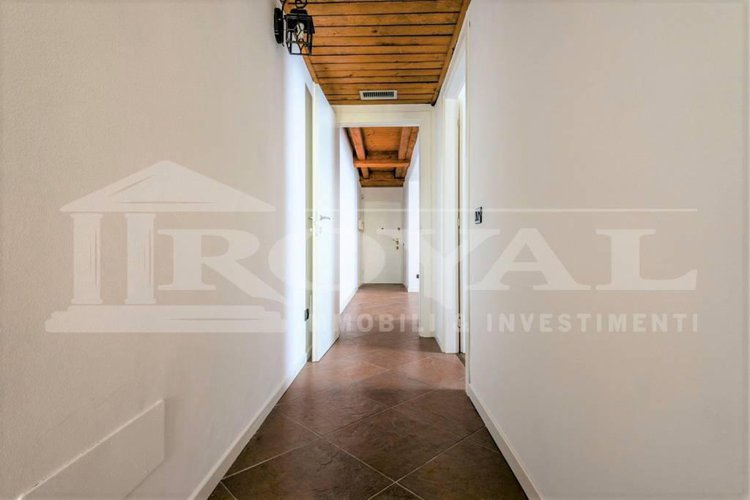 Via scotti - Ufficio ristrutturato in palazzo d'epoca Bergamo