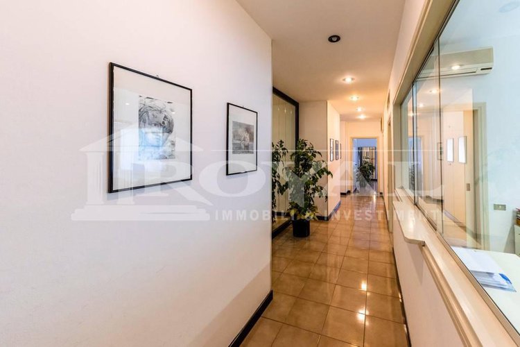 Via Divisione Julia - Ampio ufficio di 200 mq Bergamo