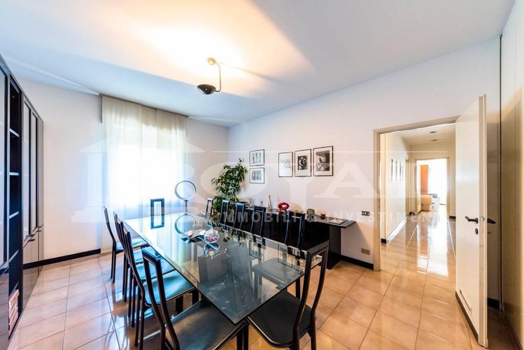 Via Divisione Julia - Ampio quadrilocale da ristrutturare Bergamo