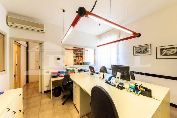 Via Divisione Julia - Ampio quadrilocale da ristrutturare Bergamo