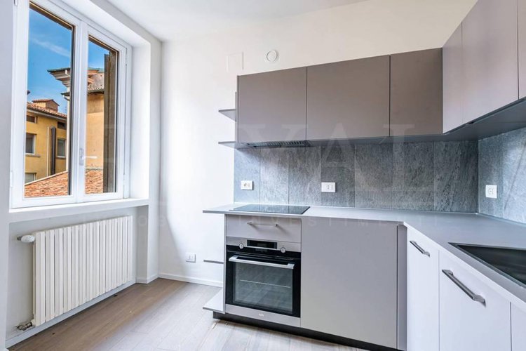 Piazza Pontida - Luminoso trilocale ristrutturato a nuovo Bergamo