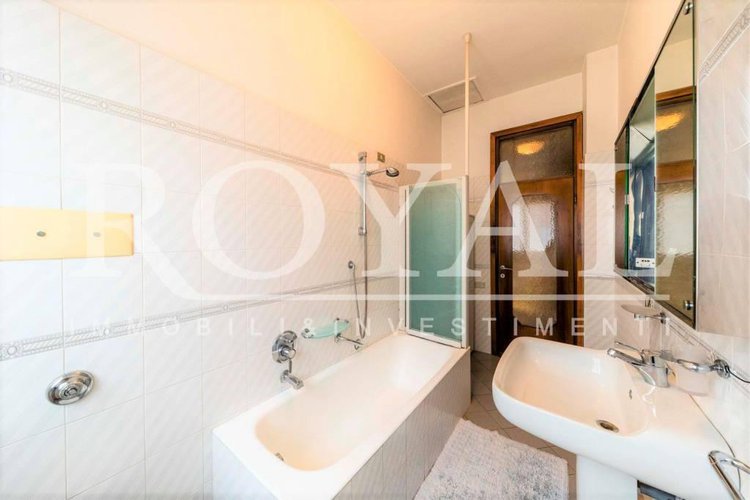 Zona San Colombano - villa singola con giardino Bergamo