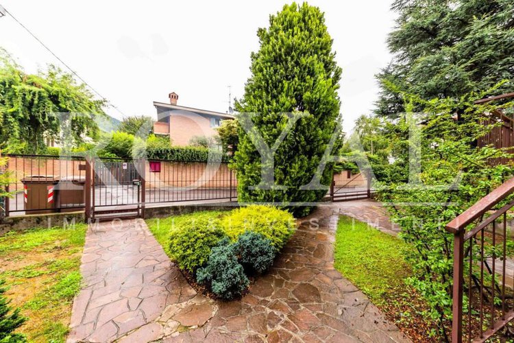 Zona San Colombano - villa singola con giardino Bergamo