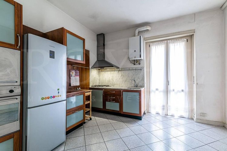 Via Scotti - Ampio trilocale con balcone Bergamo