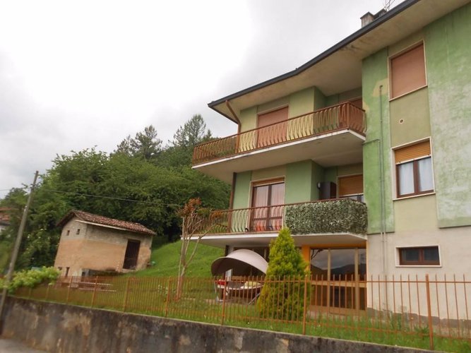 Albino vendesi quadrilocale con box doppio Albino