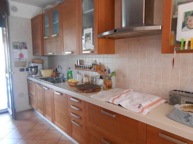 ALBINO VENDESI QUADRILOCALE IN VILLA Albino