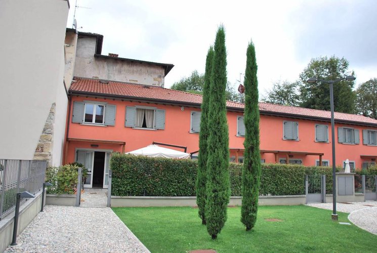 casetta in contesto nobiliare del XVI sec Seriate