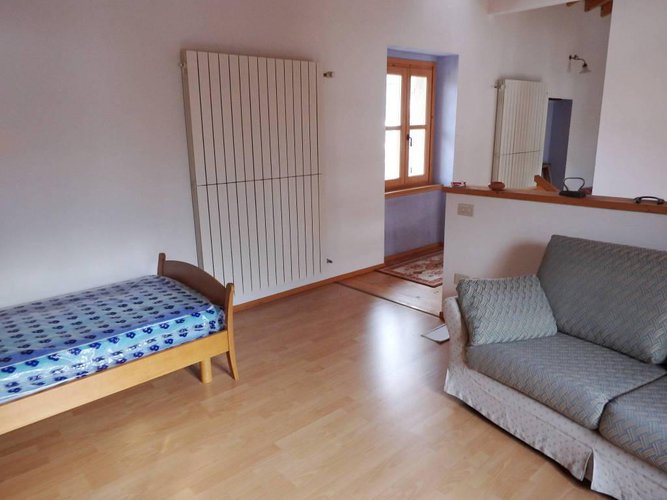 Esclusiva villa con giardino privato Albino