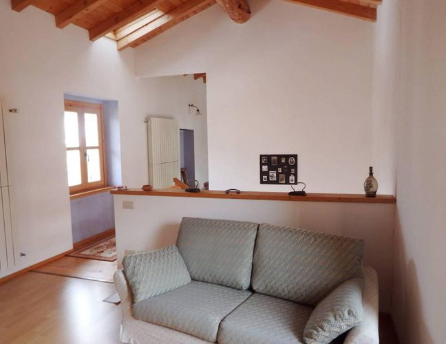 Esclusiva villa con giardino privato Albino