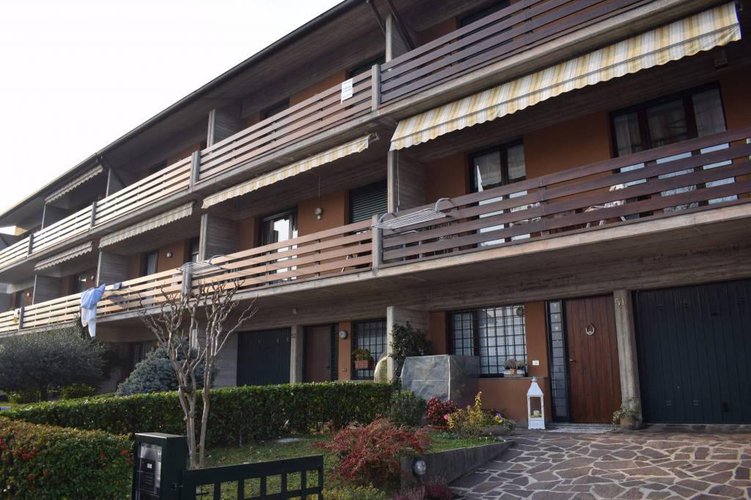 Splendida villetta a schiera di centro Albino