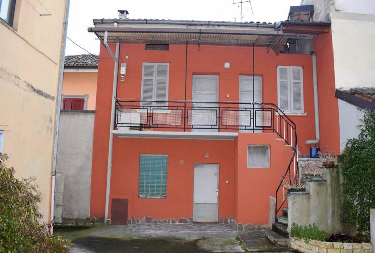 Casetta indipendente in corte privata Albino