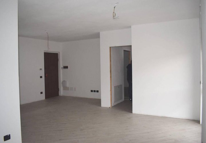 Trilocale, classe B Albino