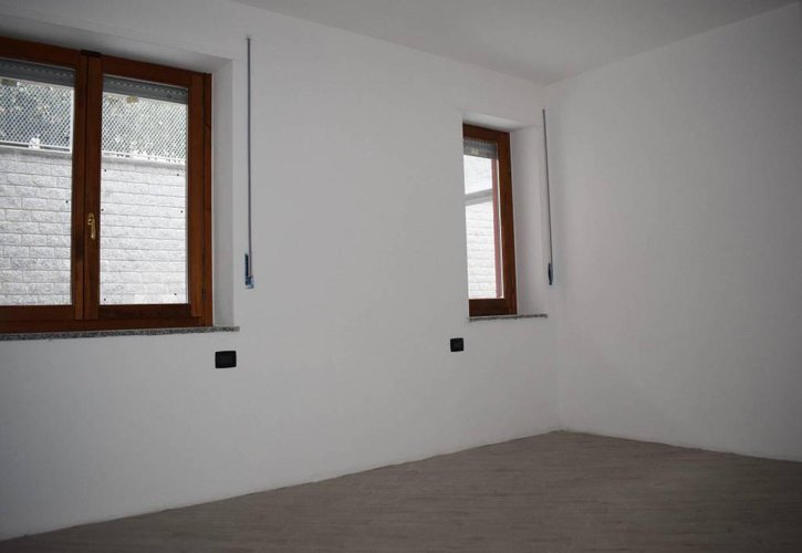 Trilocale, classe B Albino