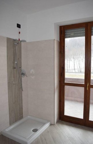 Trilocale, classe B Albino