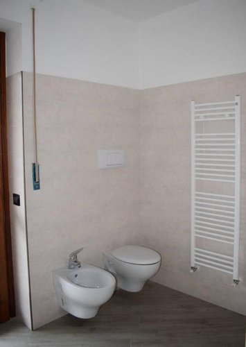 Trilocale, classe B Albino