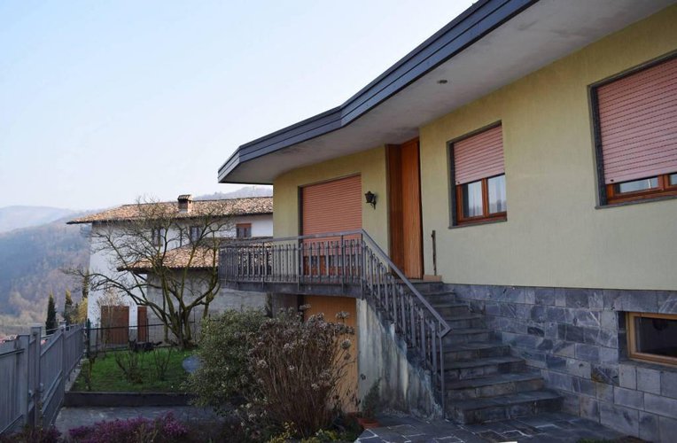 Villa singola unifamiliare Fiorano al Serio