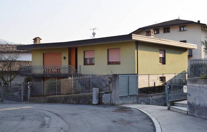 Villa singola unifamiliare Fiorano al Serio