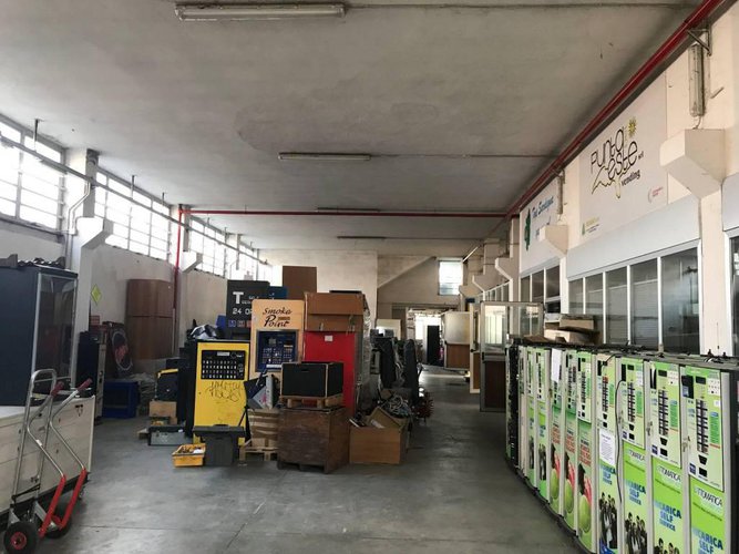 Capannone ad uso commerciale Alzano Lombardo