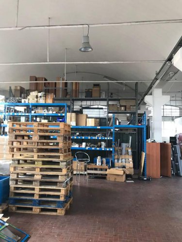 Capannone ad uso commerciale Alzano Lombardo