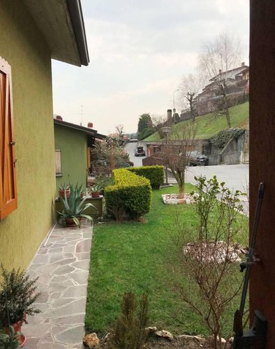 Quadrilocale finemente ristrutturato con giardino Alzano Lombardo